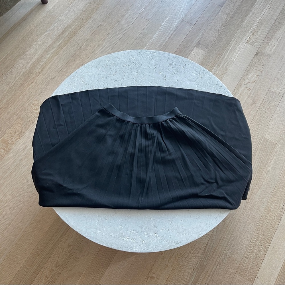 Mango Pleated High Waisted Midi Black Skirt Size Medium